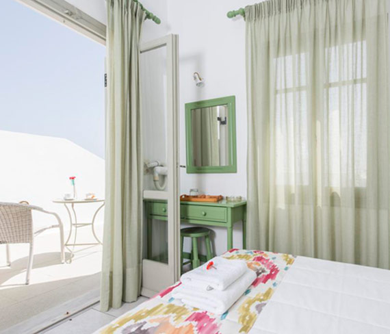 SINGLE ROOM